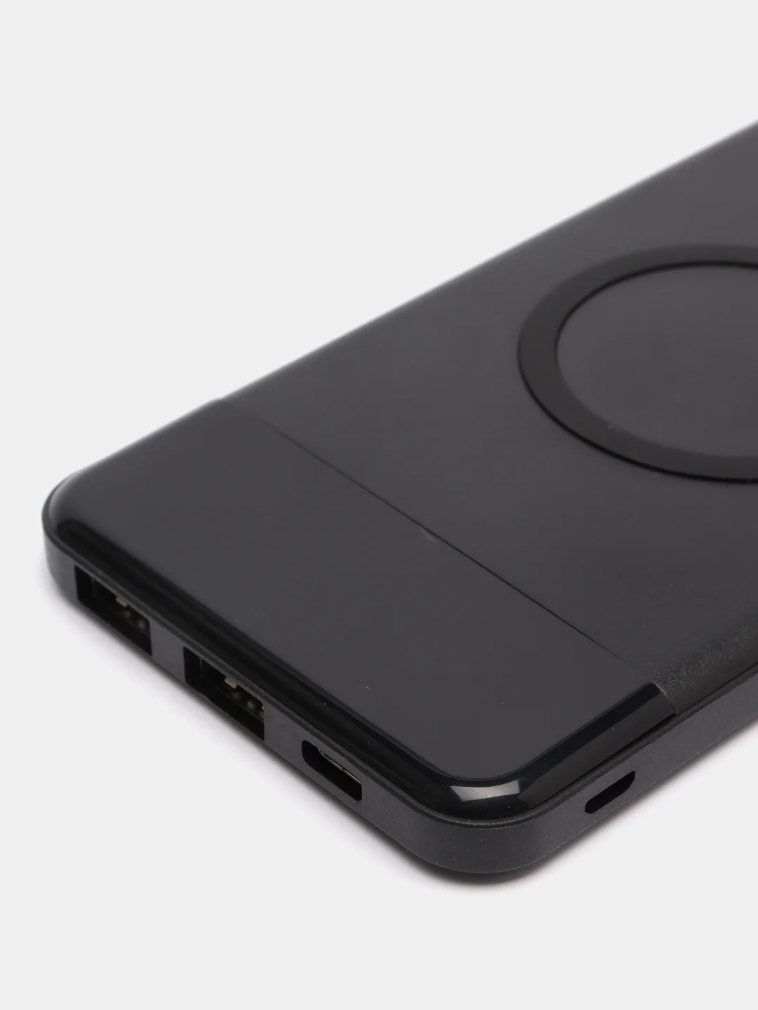 Черный повербанк, 8000 mAh с беспроводной зарядкой для смартфонов