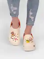 Бежевый сабо женские, с джибитсами