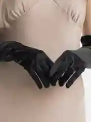 Черный перчатки женские