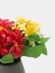 Желтый искусственные цветы. Герберы (пластиковый букет). Композиция. 18 см