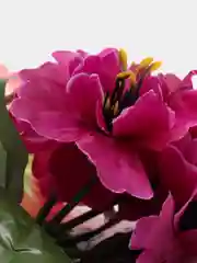 Карамельный искусственные цветы. Климатисы (букет). Композиция. Высота: 210 мм