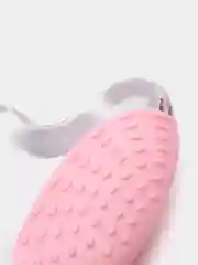 Розовый скребок гуаше