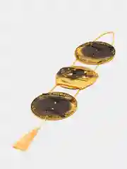 Желтый коран на стену