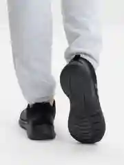 Черный кроссовки мужские, в сетку