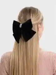 Черный бархатный бант-заколка