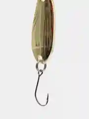 Золотой колеблющаяся блесна