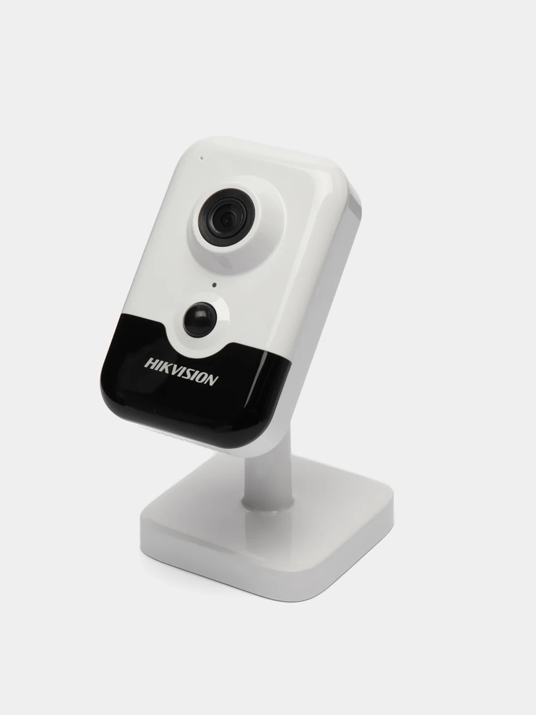 Видеокамера IP Hikvision DS-2CD2423G0-IW
