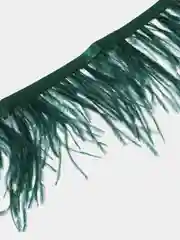 Тёмно-зелёный перья страуса на ленте, тесьме