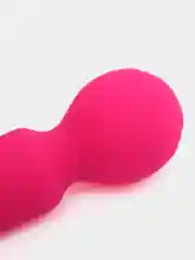 Розовый мини вибратор