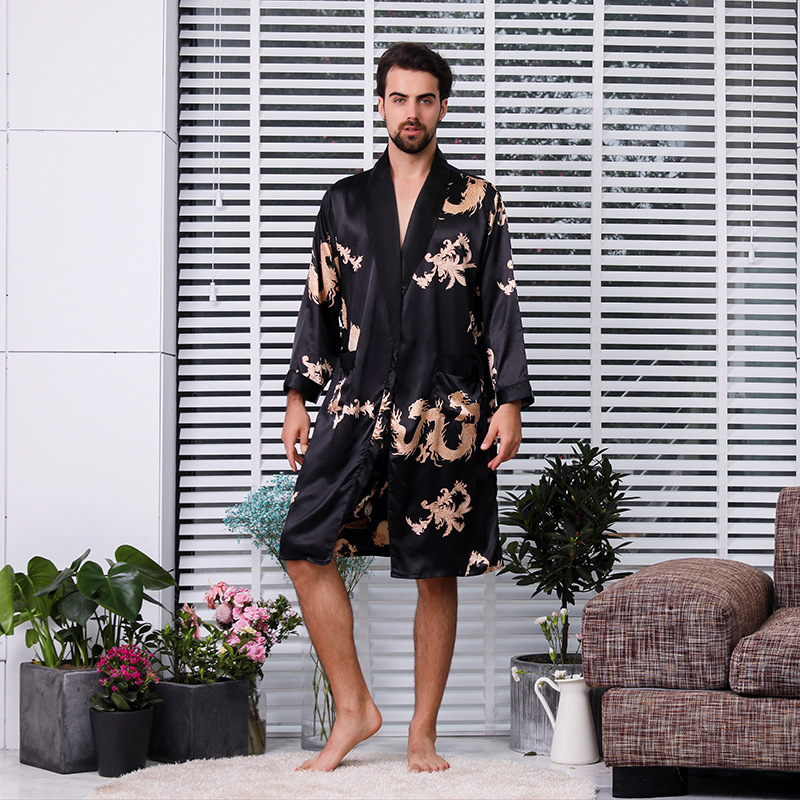 Мужской шелковый халат купить по цене 2200 ₽ в интернет-магазине  KazanExpress