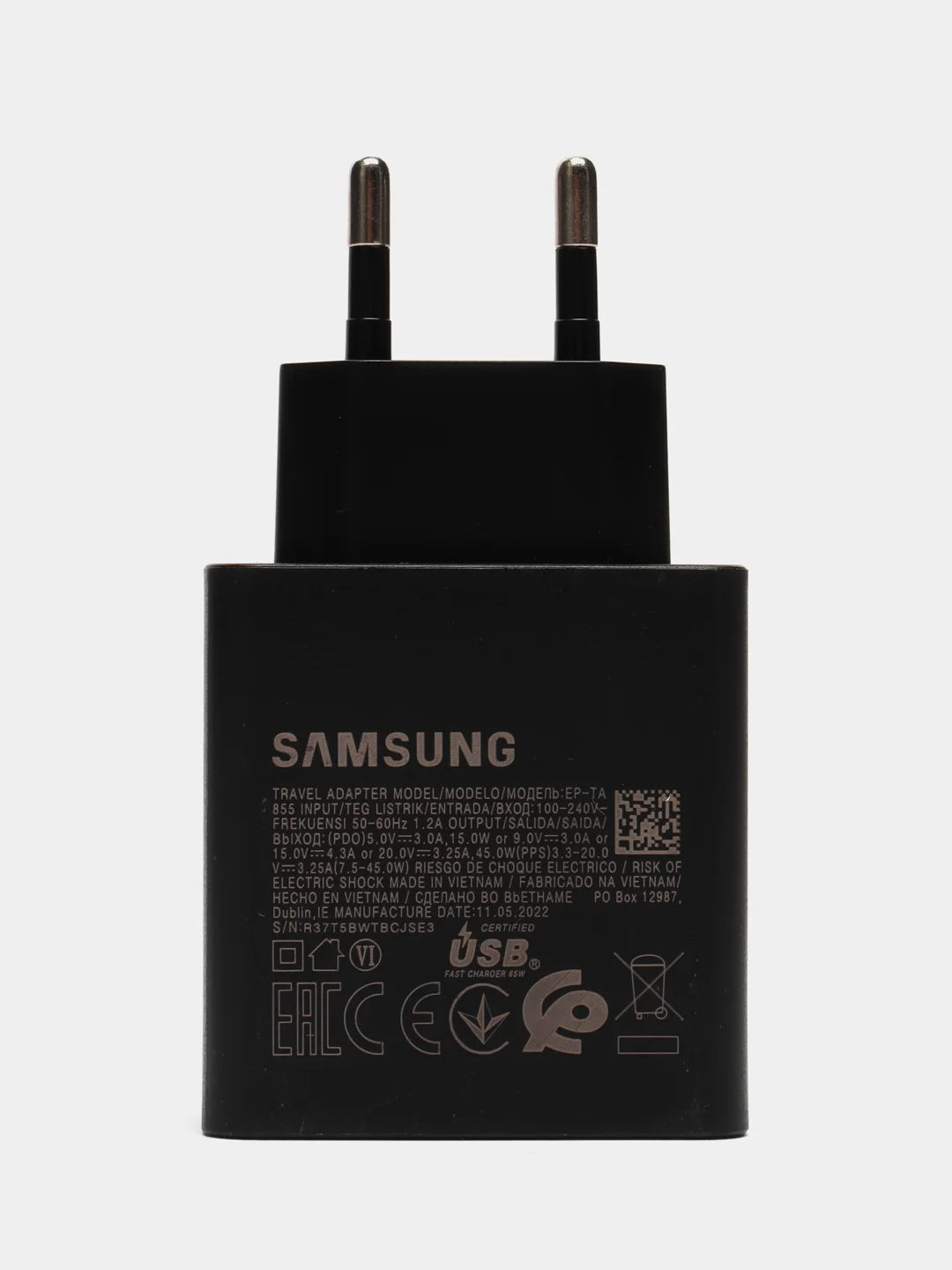 Черный трёхпортовый адаптер питания USB-C мощностью 65 Вт для быстрой зарядки iPhone, Android