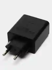 Черный трёхпортовый адаптер питания USB-C мощностью 65 Вт для быстрой зарядки iPhone, Android
