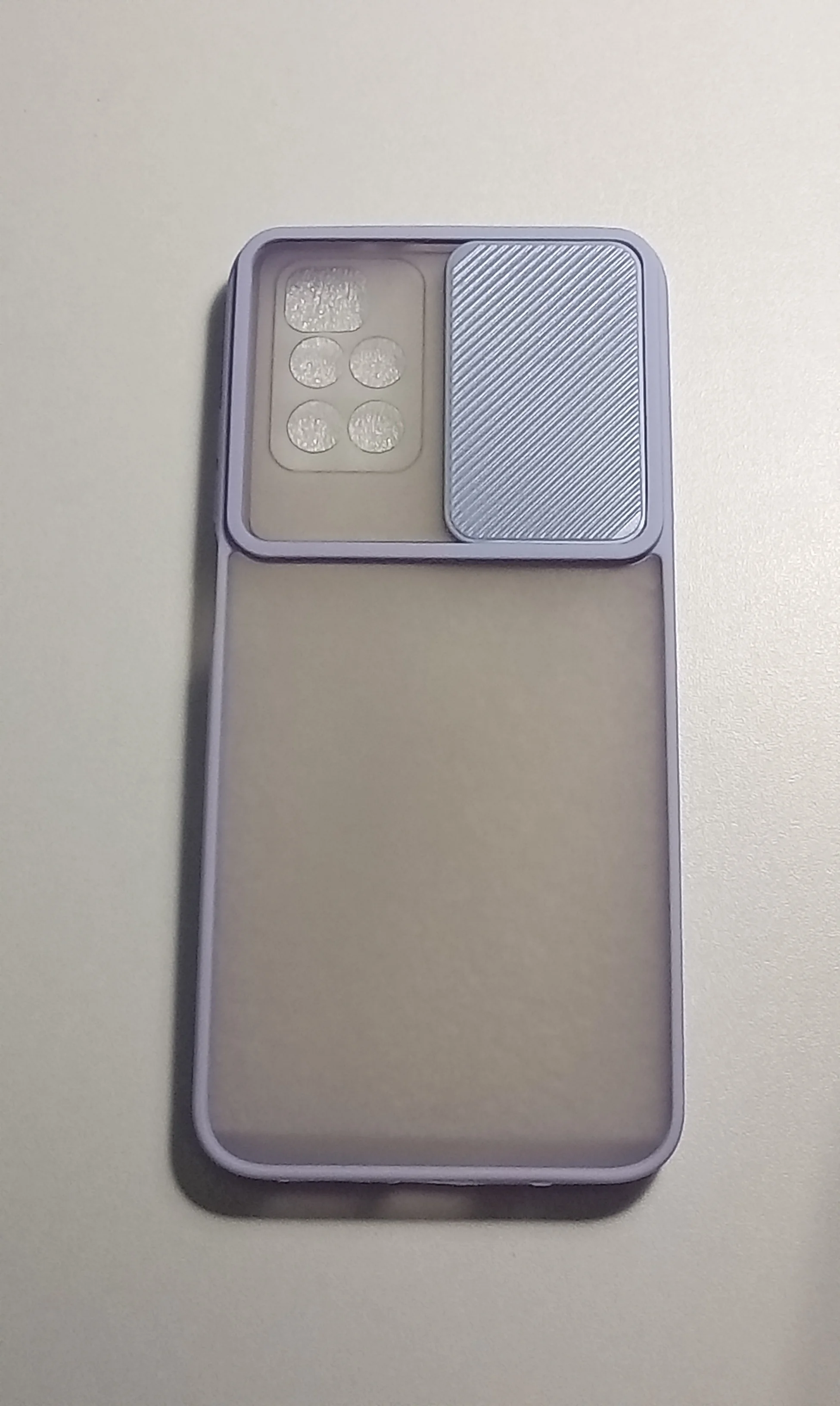 Алый чехол Xiaomi Redmi 10 с задвижным окром для защиты камеры