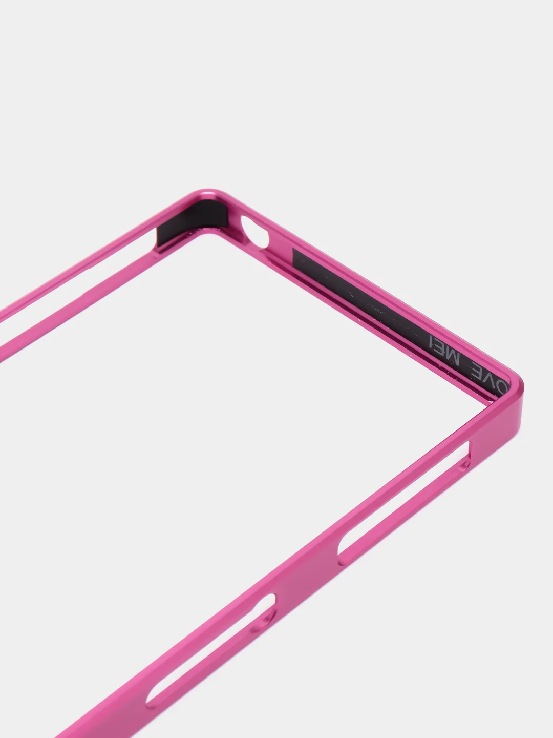 Розовый бампер на Sony Xperia Z1, алюминиевый