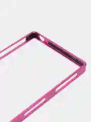 Розовый бампер на Sony Xperia Z1, алюминиевый