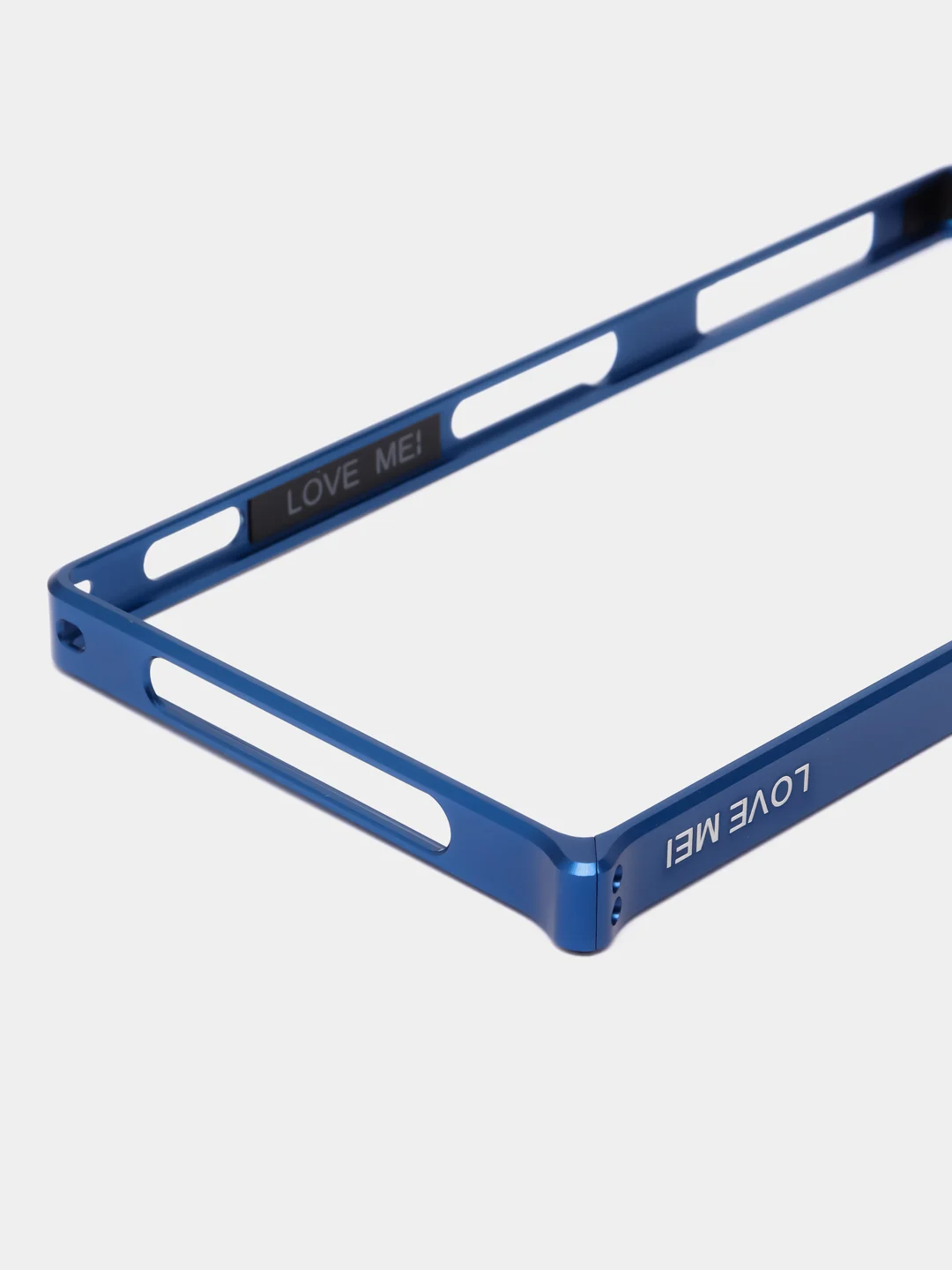 Синий бампер на Sony Xperia Z1, алюминиевый
