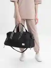 Черный сумка спортивная