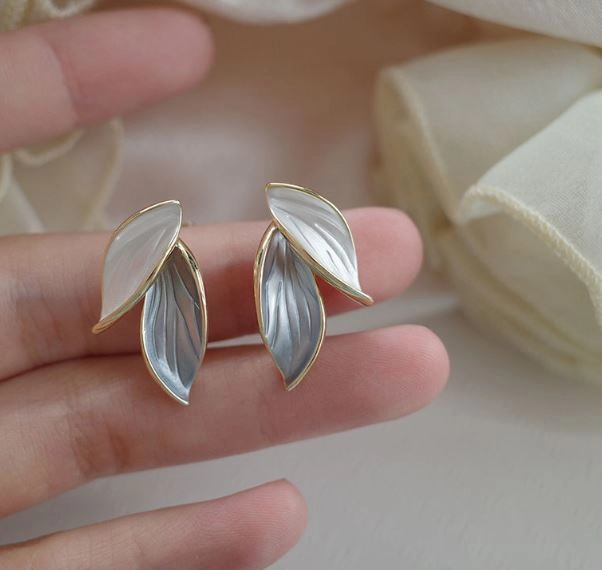 Серьги женские, серьги-лепестки, сережки для девушек