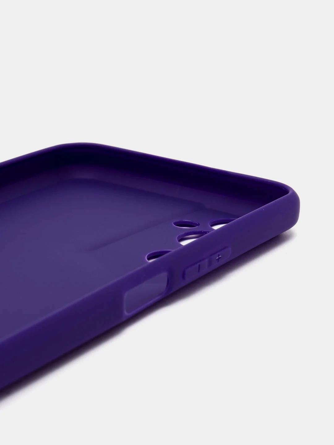 Фиолетовый чехол для Tecno Pova Neo 2 силиконовый, матовый, с защитой камеры