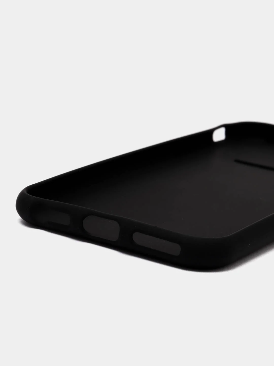 Черный чехол силиконовый для IPhone 6 / 7/ 8 / SE 2020, с защитой камеры
