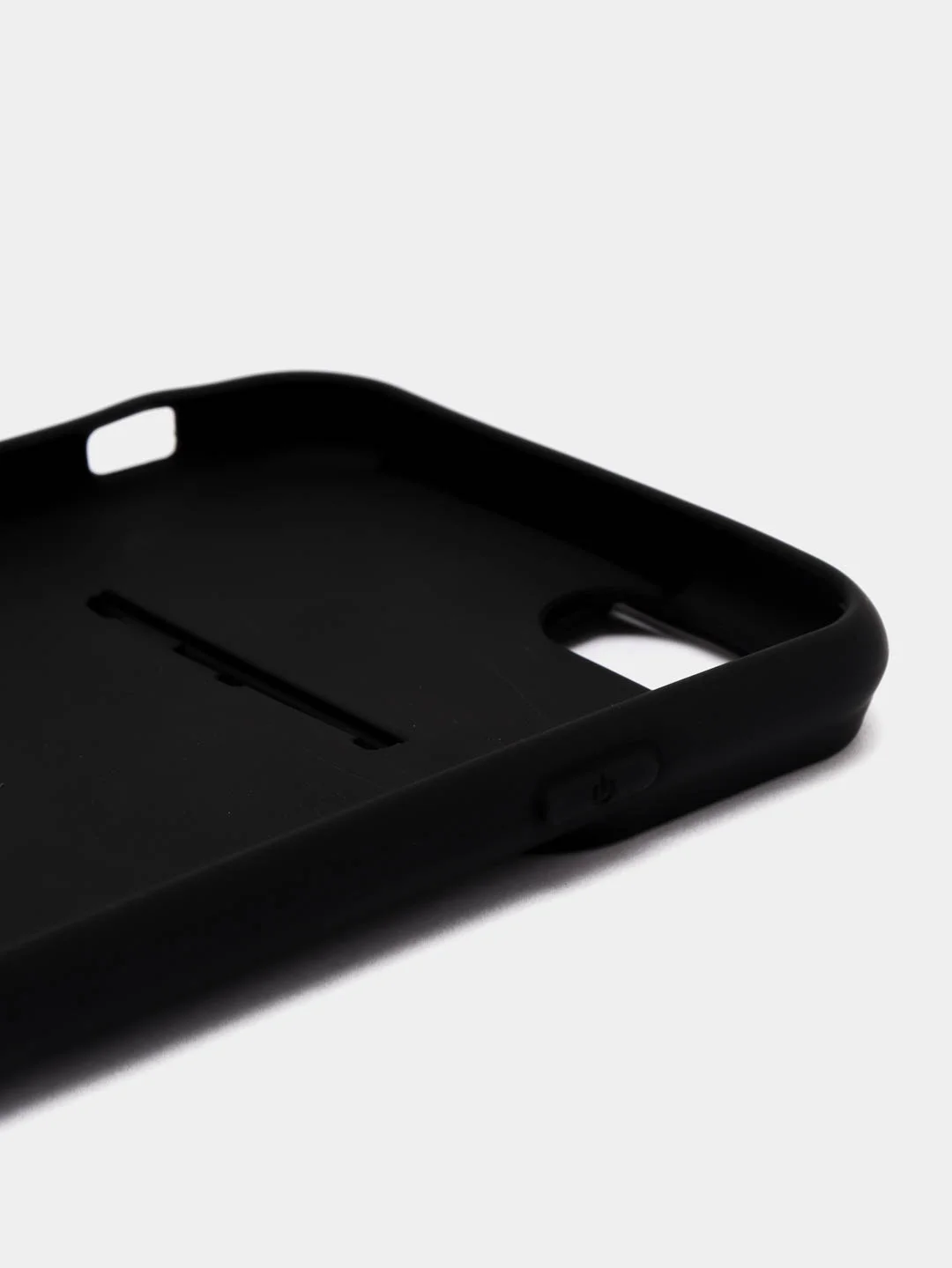 Черный чехол силиконовый для IPhone 6 / 7/ 8 / SE 2020, с защитой камеры