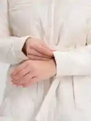 Молочный куртка демисезонная