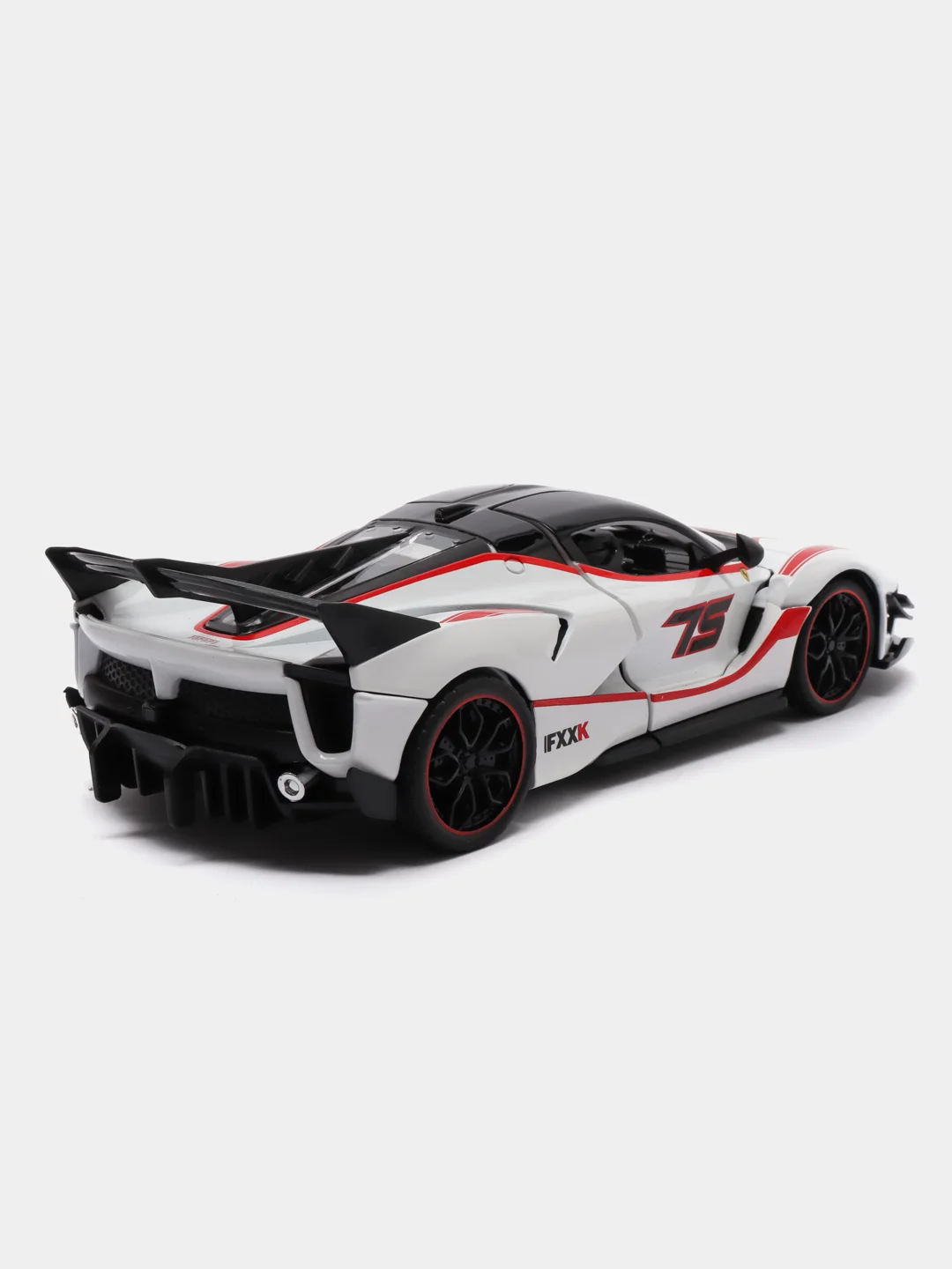 Белый металлическая машинка "Ferrari FXXK", 1:24, 53522-23A