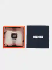 Серебряный женские наручные электронные часы Skmei 1252 в подарочной упаковке