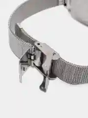 Серебряный женские наручные электронные часы Skmei 1252 в подарочной упаковке