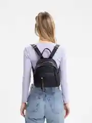 Черный женский рюкзак