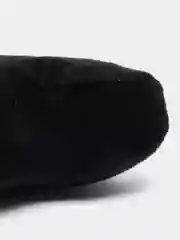 Черный алфавит буквы Лора