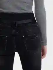 Черный джинсы женские