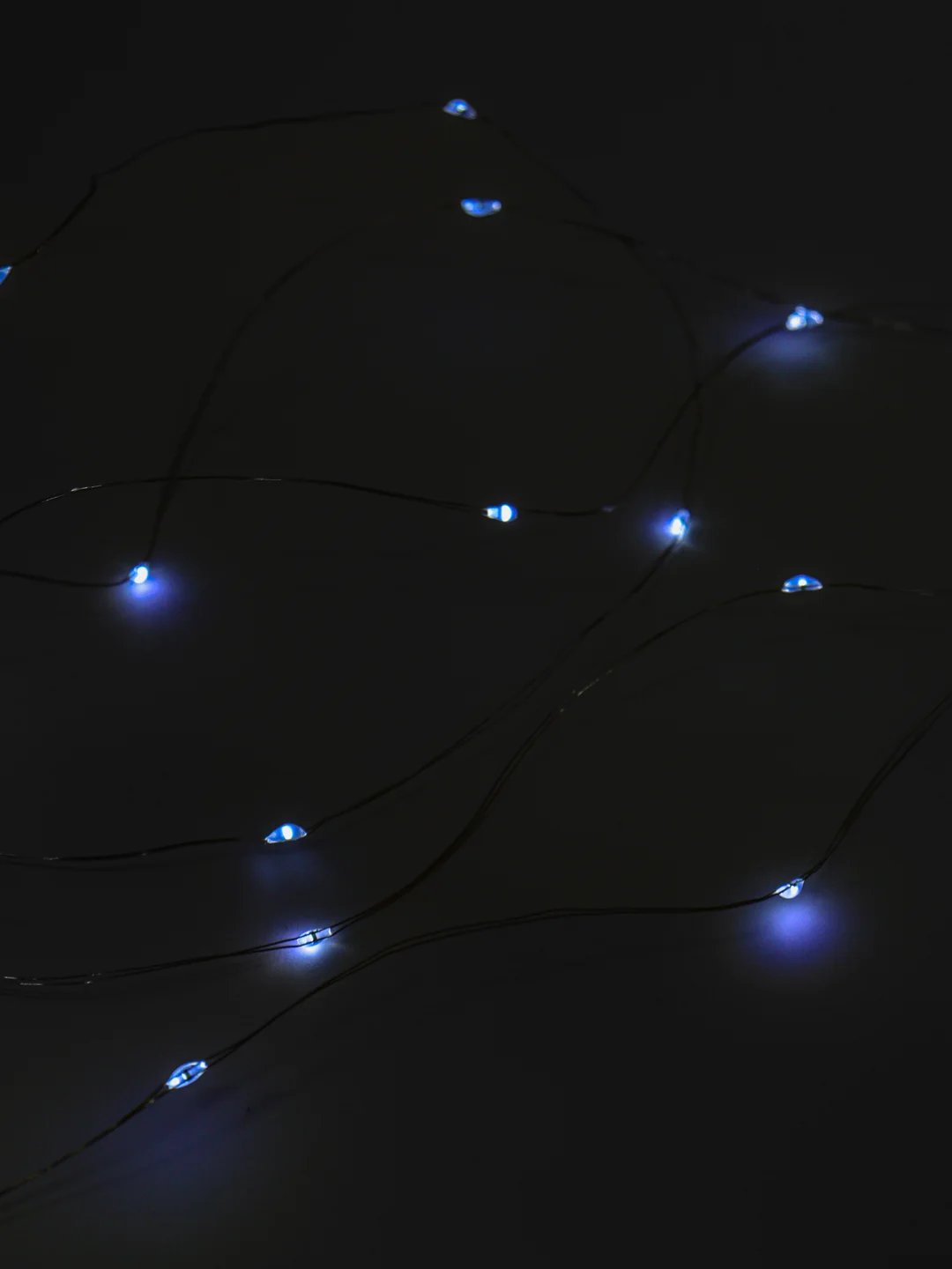 Белый гирлянда-штора занавес 3х3 м LED с пультом и крючками для подвешивания
