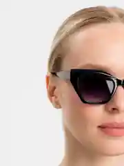 Черный женские солнцезащитные очки