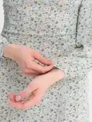 Зеленый платье женское с открытой спиной на шнуровке SHARMIN