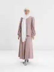 Белый берет с шифоновым хиджабом
