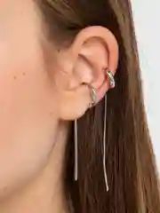 Каффы асимметричные, серебристые, на ухо, без проколов