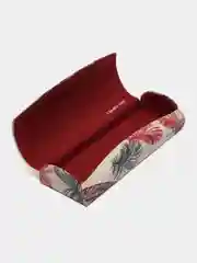Бежевый футляр-чехол для очков