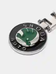 Вишнёвый брелоки с марками авто
