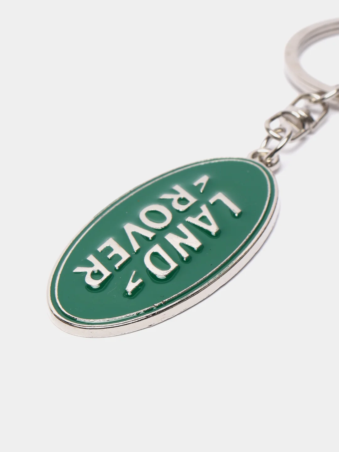 Зеленый брелоки с марками авто