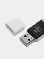 Кремовый картридер универсальный для карт Micro SD, кардридер