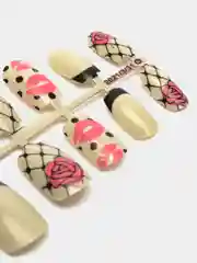 Молочный ногти накладные с клеем и стразами