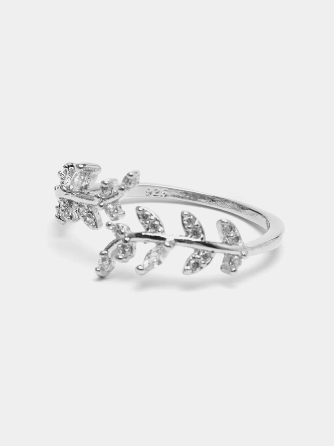 Серебряный кольцо женское