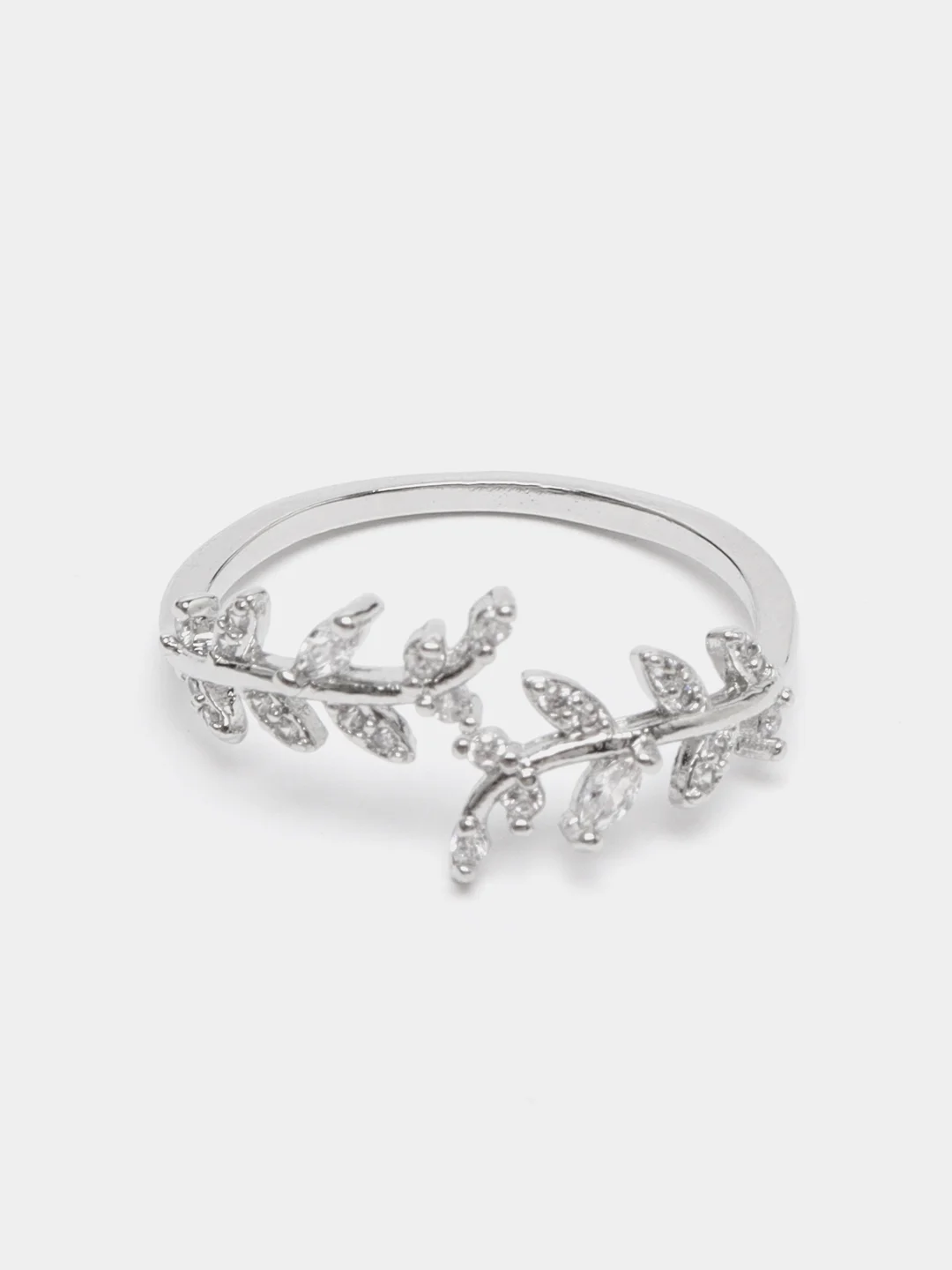 Серебряный кольцо женское