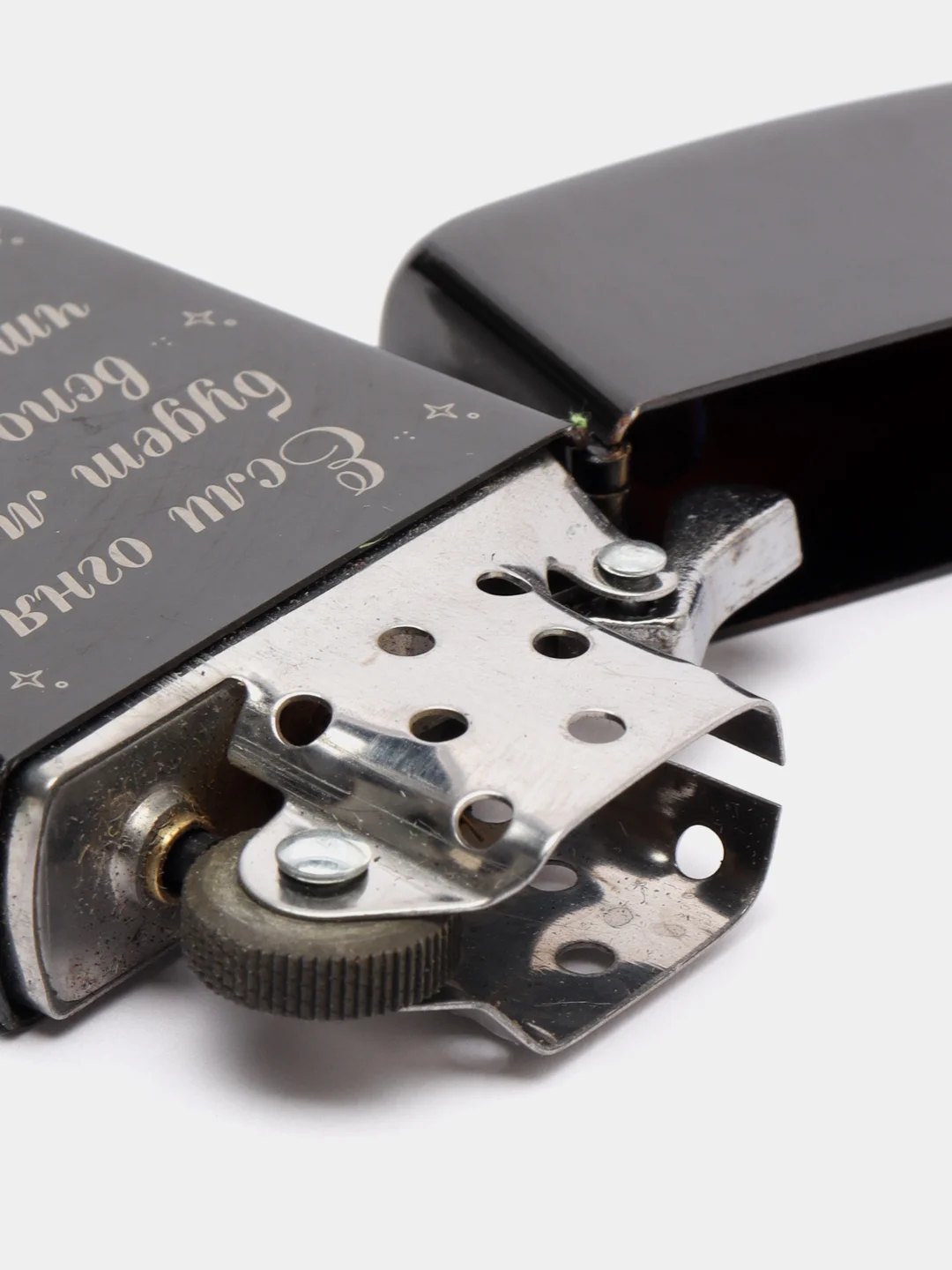 Черный зажигалка бензиновая в стиле "Zippo" с лазерной гравировкой