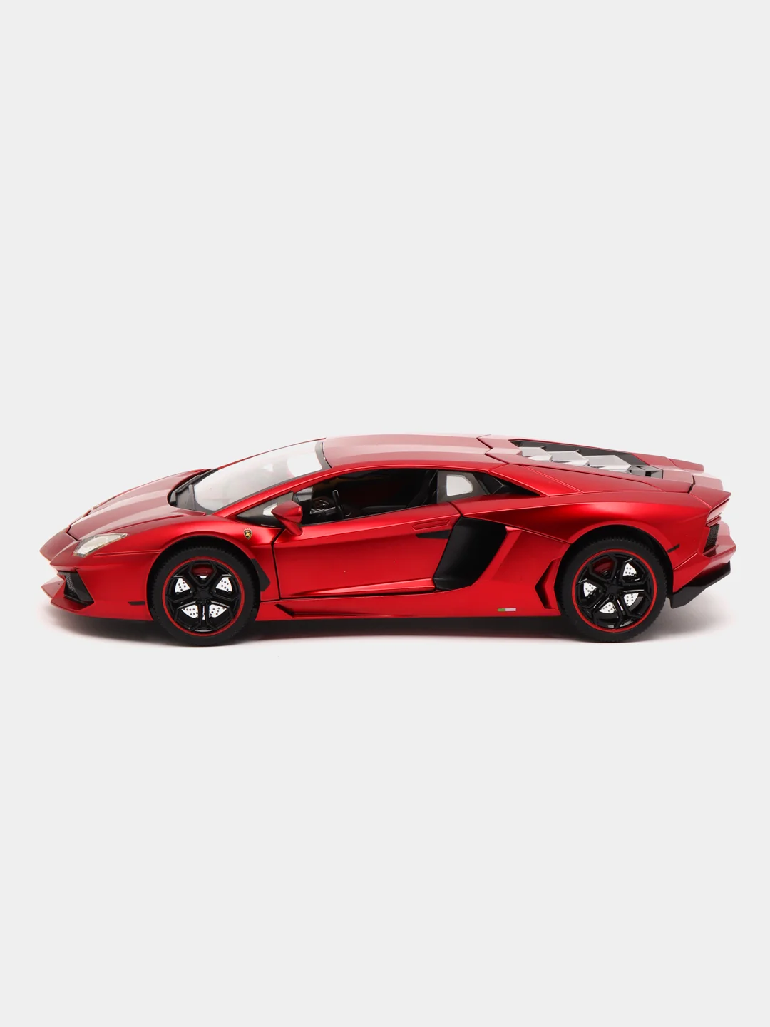 Красный модель автомобиля "Ламборгини Авентадор", 1:18, свет и звук