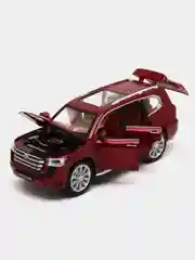 Красный модель автомобиля Toyota Land Cruiser 300