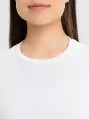 Белый топ с длинными рукавами