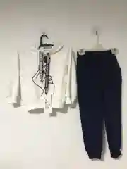 Белый костюм спортивный