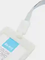 Белый бейдж вертикальный